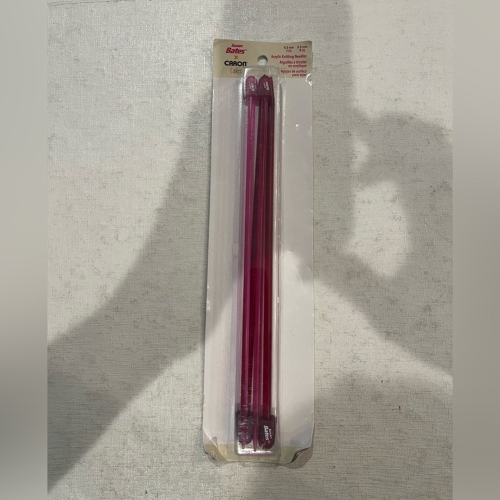 Vintage Susan Bates X Caron Cakes collaboration acrylics knitting needles.